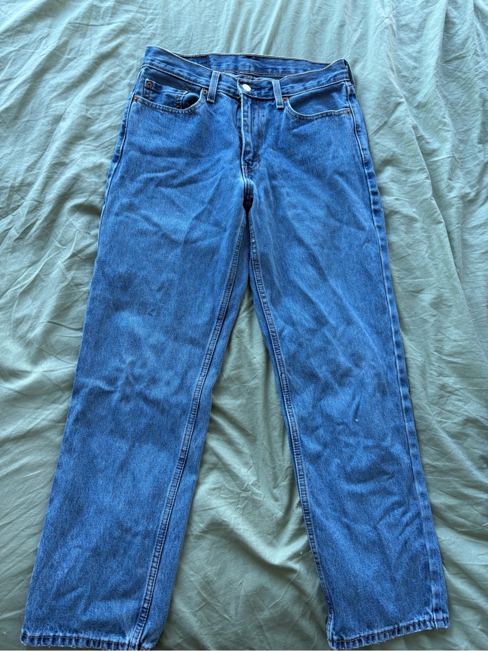 Classic Men’s Blue Denim Levi 550s